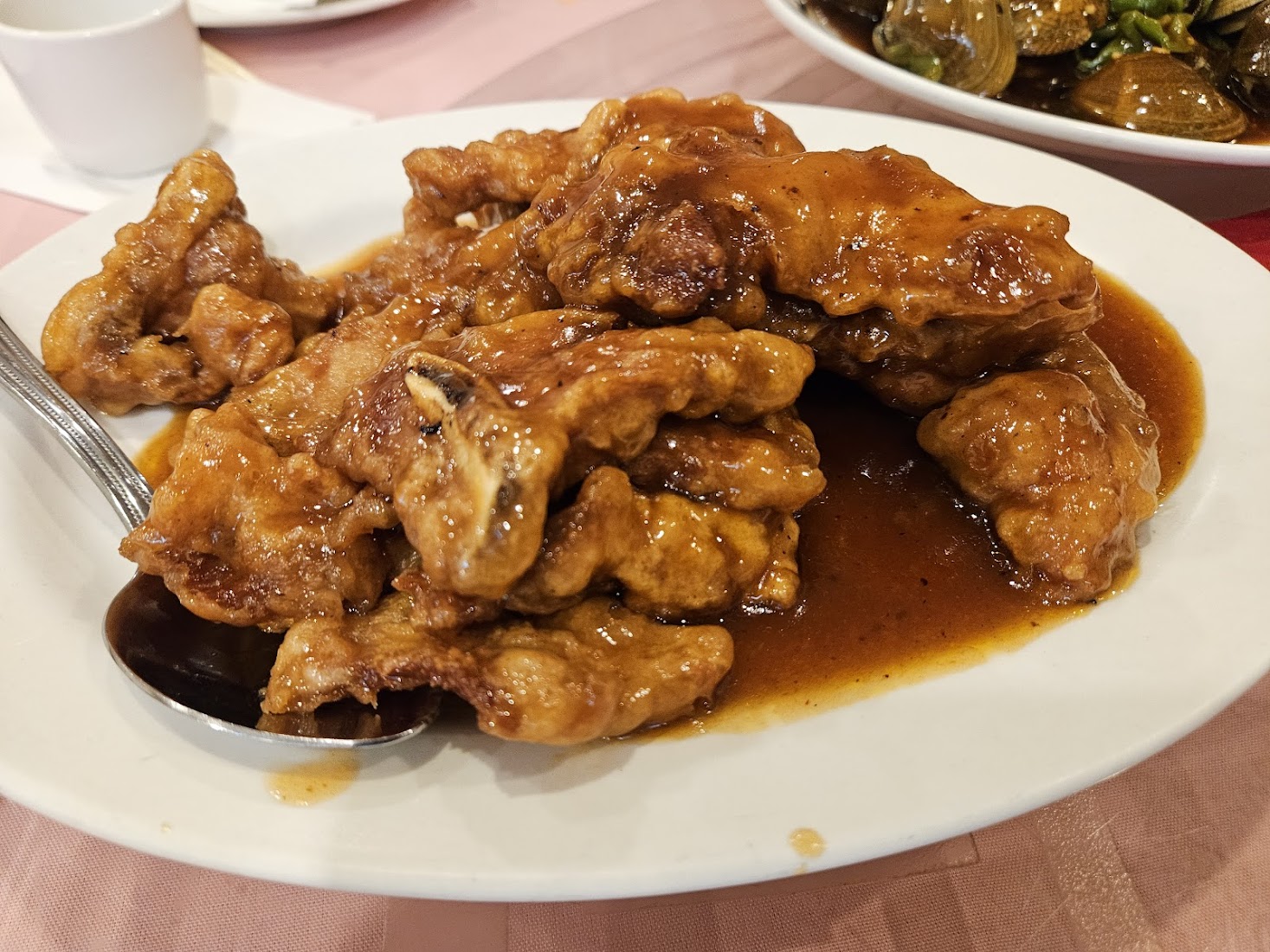 Crisp sesame chicken in sweet sauce